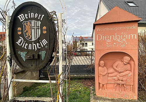 Ortseinfahrt der Gemeinde Dienheim Ortseinfahrt der Gemeinde Dienheim